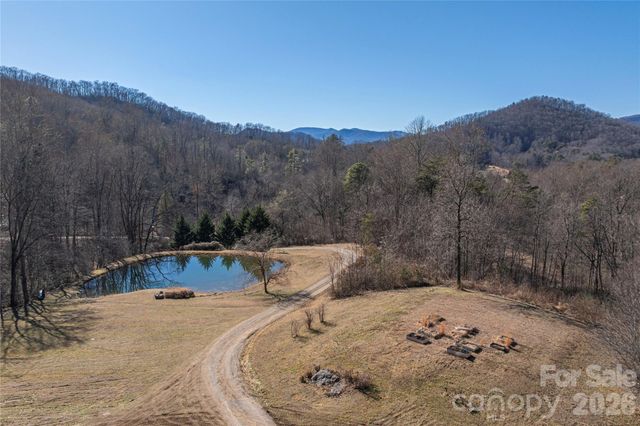 393 Carver Mountain Valley, Sylva, NC 28779