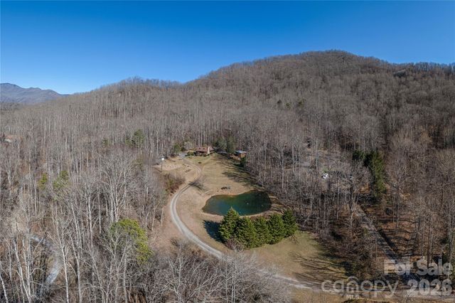 393 Carver Mountain Valley, Sylva, NC 28779