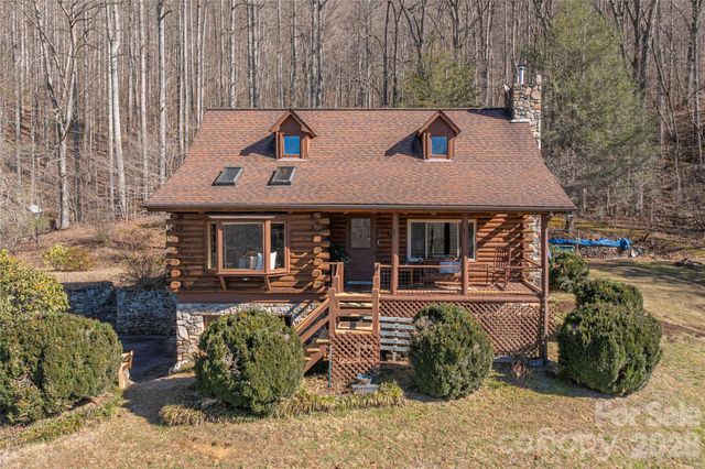 393 Carver Mountain Valley, Sylva, NC 28779