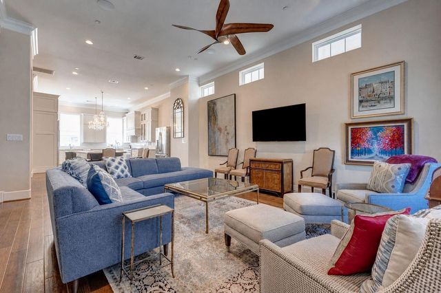 709 Somerset Commons Lane, Houston, TX 77055