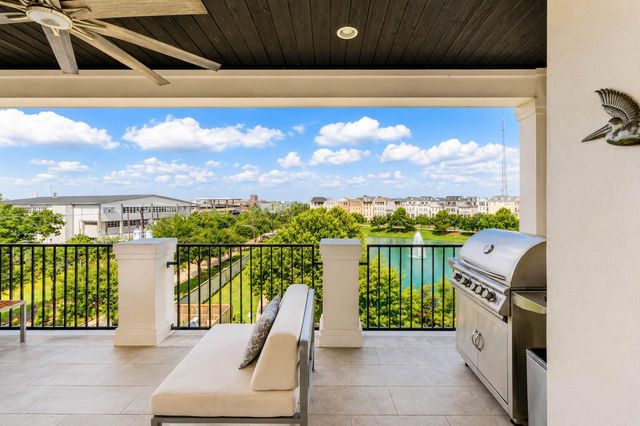 709 Somerset Commons Lane, Houston, TX 77055
