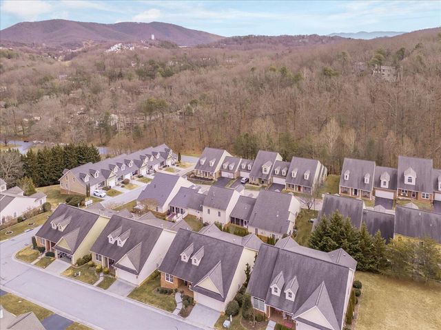 5512 Quail Ridge CIR, Roanoke, VA 24018