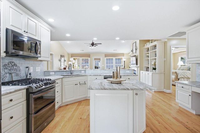 5512 Quail Ridge CIR, Roanoke, VA 24018