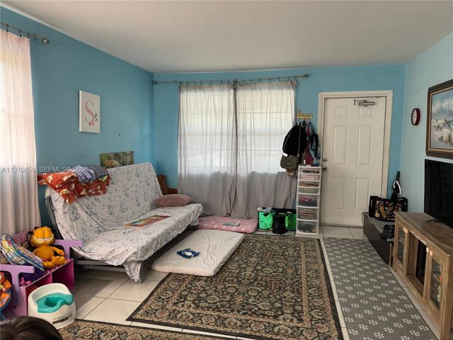 2444 Polk Street 210, Hollywood, FL 33020