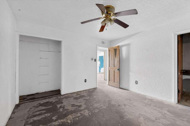 336 55th Street NW, Albuquerque, NM 87105