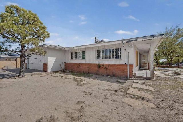 336 55th Street NW, Albuquerque, NM 87105