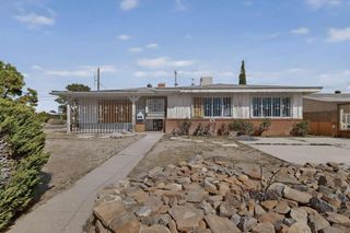 336 55th Street NW, Albuquerque, NM 87105