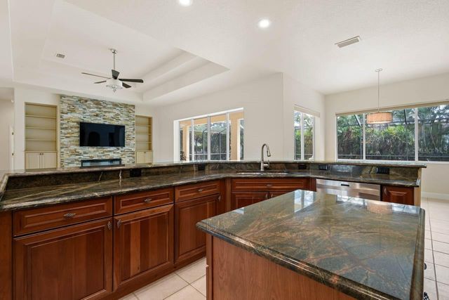 3731 GAVIOTA DRIVE, Sun City Center, FL 33573