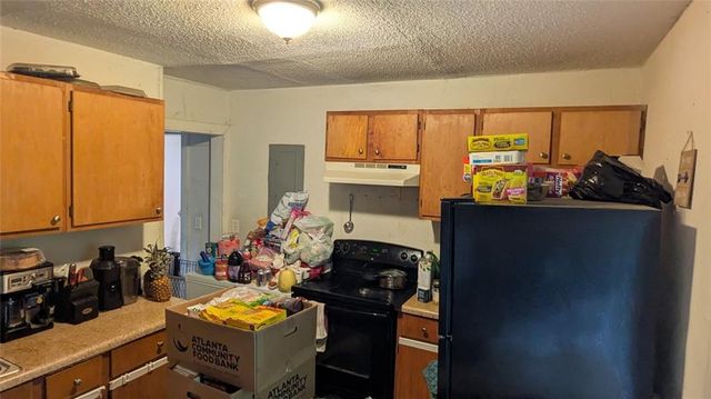 2042 Arlington Circle NW, Atlanta, GA 30318