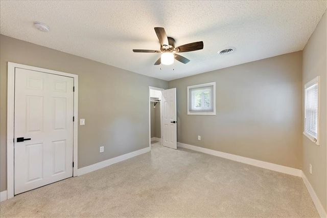 8005 Harris Avenue, Kansas City, MO 64138