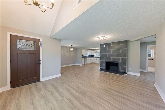 8005 Harris Avenue, Kansas City, MO 64138