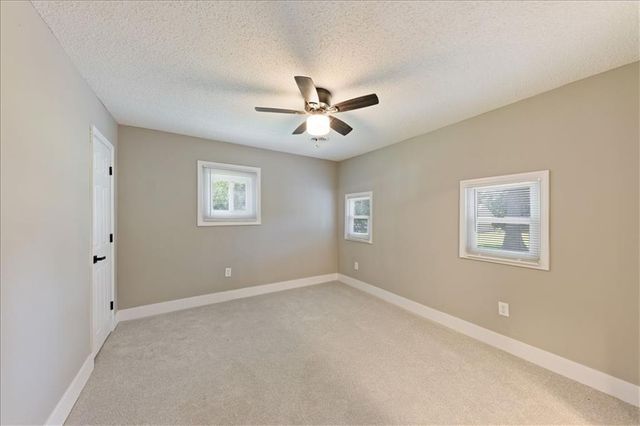 8005 Harris Avenue, Kansas City, MO 64138