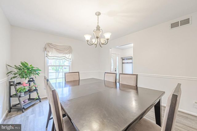 9 ROOK CT, Egg Harbor Township, NJ 08234