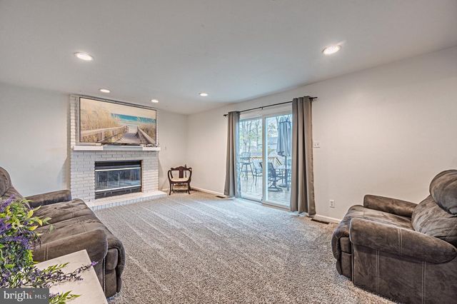 9 ROOK CT, Egg Harbor Township, NJ 08234