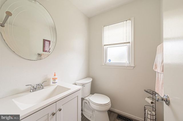 9 ROOK CT, Egg Harbor Township, NJ 08234