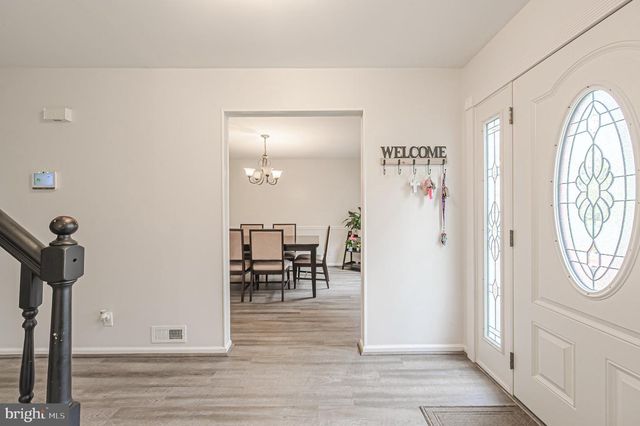 9 ROOK CT, Egg Harbor Township, NJ 08234