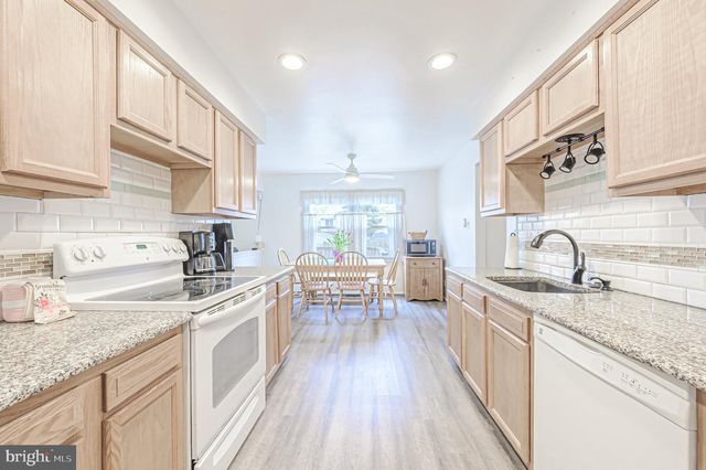 9 ROOK CT, Egg Harbor Township, NJ 08234