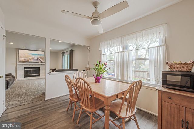 9 ROOK CT, Egg Harbor Township, NJ 08234