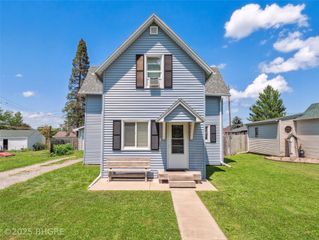 122 W Washington Street, Colfax, IA 50054