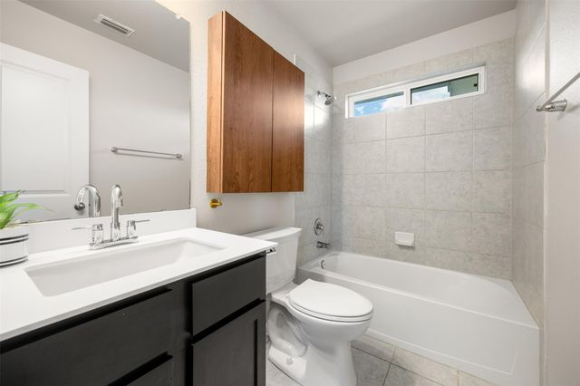 1220 Esplanade PKWY, San Marcos, TX 78666