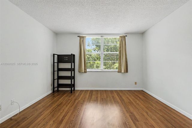 2998 NW 48th Terrace 432, Lauderdale Lakes, FL 33313