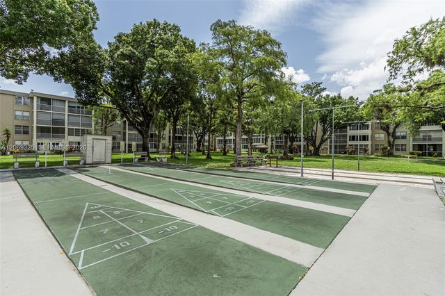 2998 NW 48th Terrace 432, Lauderdale Lakes, FL 33313