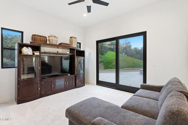 395 Sherwood Court, Thousand Oaks, CA 91361