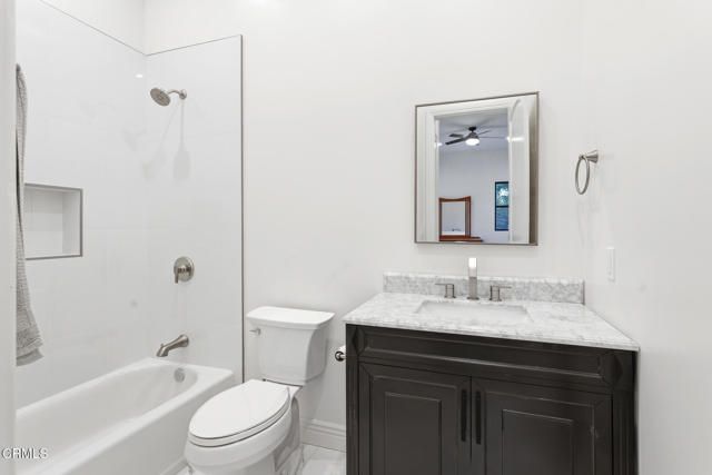 395 Sherwood Court, Thousand Oaks, CA 91361