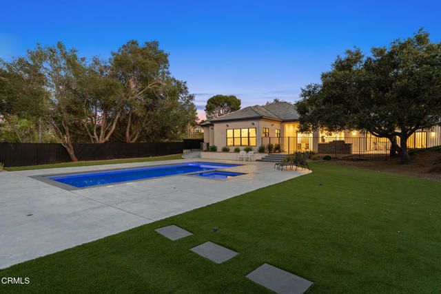 395 Sherwood Court, Thousand Oaks, CA 91361