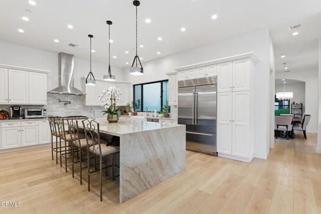 395 Sherwood Court, Thousand Oaks, CA 91361