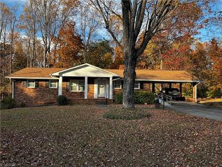 1031 Solomon Drive, Kernersville, NC 27284