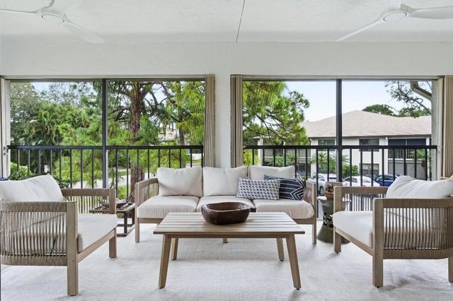 802 Wingfoot Drive B, Jupiter, FL 33458