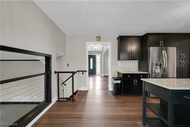 17024 Hunting Meadows Drive, Strongsville, OH 44136