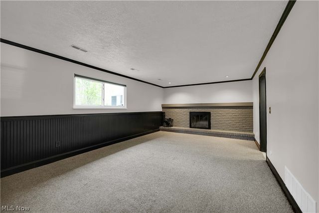 17024 Hunting Meadows Drive, Strongsville, OH 44136