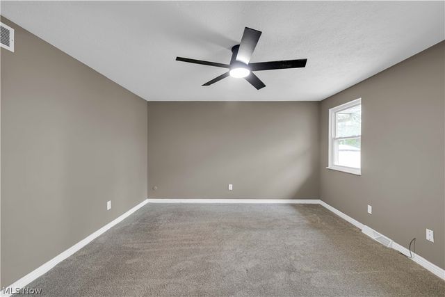 17024 Hunting Meadows Drive, Strongsville, OH 44136