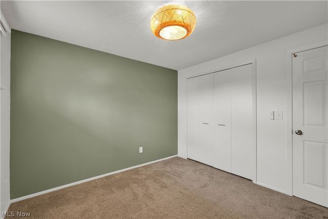 17024 Hunting Meadows Drive, Strongsville, OH 44136