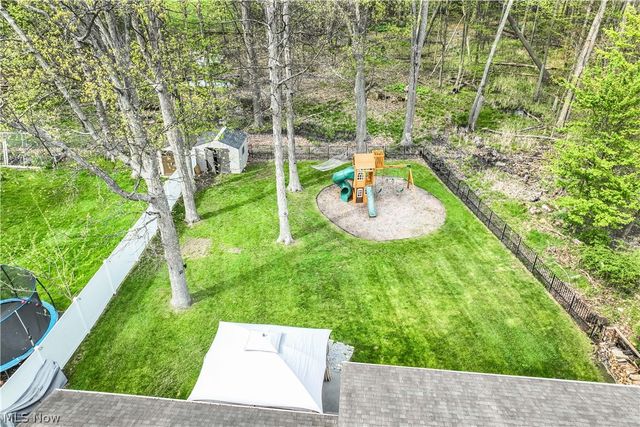 17024 Hunting Meadows Drive, Strongsville, OH 44136