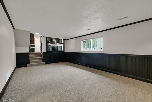 17024 Hunting Meadows Drive, Strongsville, OH 44136