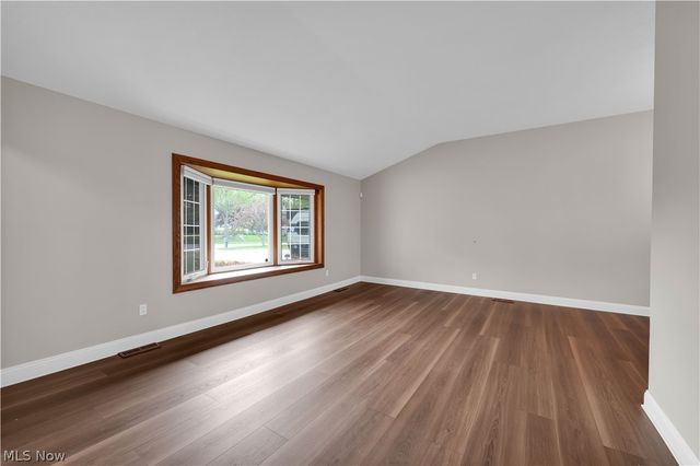 17024 Hunting Meadows Drive, Strongsville, OH 44136