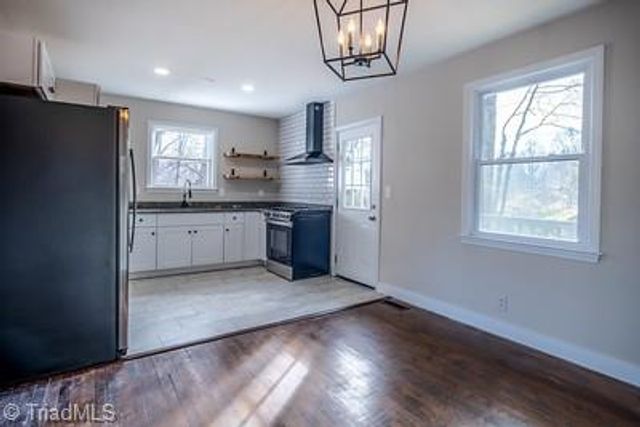 2005 Queens Court, Greensboro, NC 27408