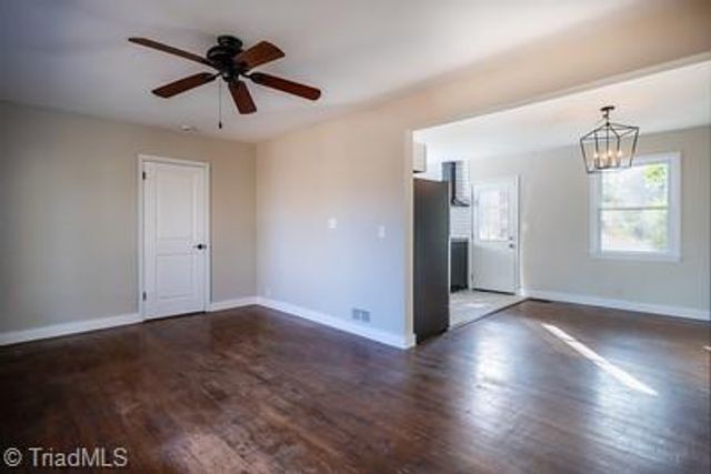 2005 Queens Court, Greensboro, NC 27408