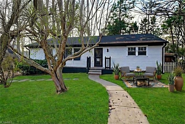 2005 Queens Court, Greensboro, NC 27408