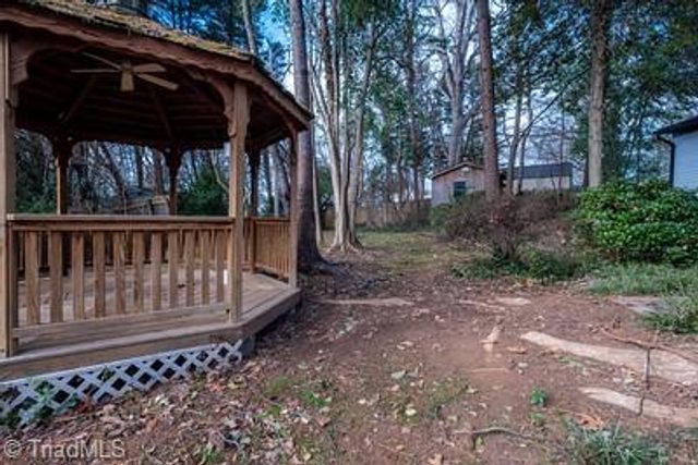 2005 Queens Court, Greensboro, NC 27408