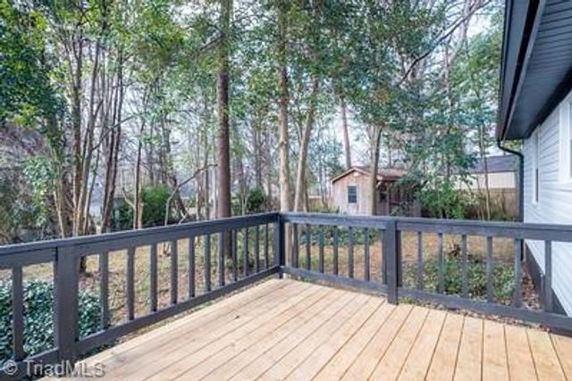 2005 Queens Court, Greensboro, NC 27408