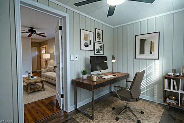 2005 Queens Court, Greensboro, NC 27408