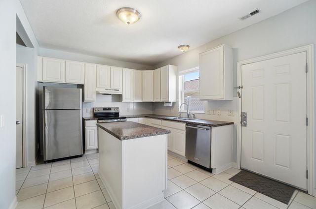 4641 Grand Strand Drive, Grove City, OH 43123