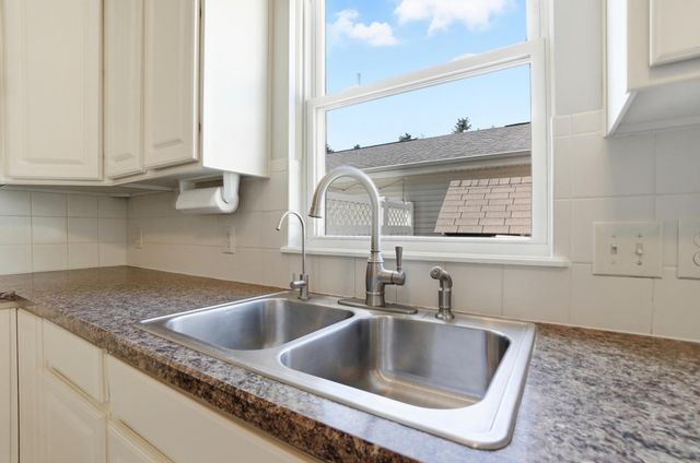 4641 Grand Strand Drive, Grove City, OH 43123