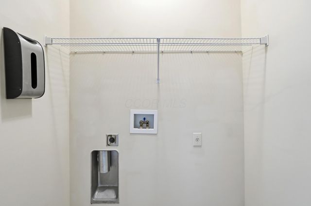 4641 Grand Strand Drive, Grove City, OH 43123