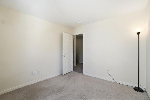 4641 Grand Strand Drive, Grove City, OH 43123