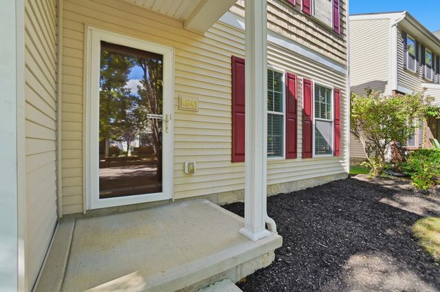 4641 Grand Strand Drive, Grove City, OH 43123